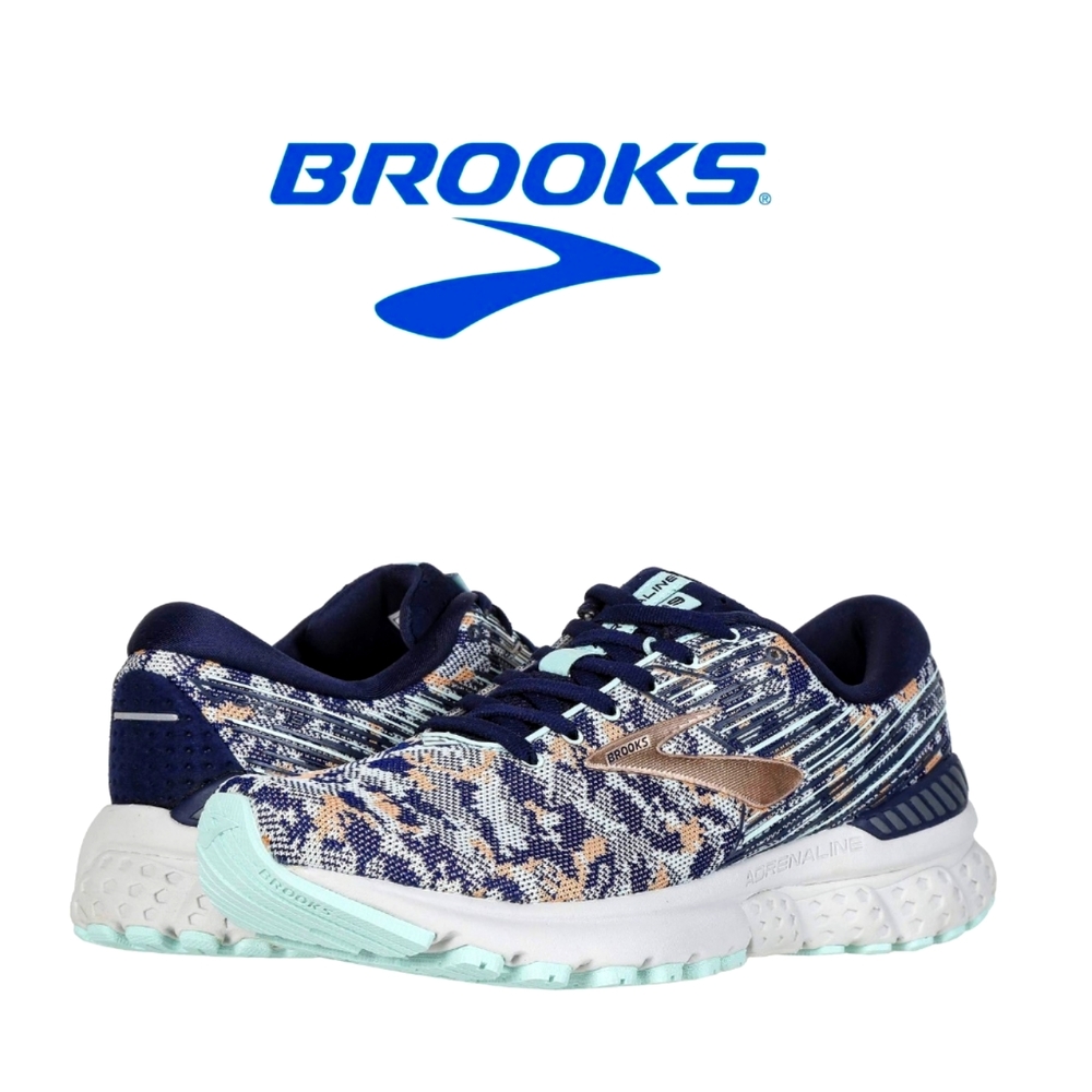 Brooks Women's Athletic Shoes - Blue and White